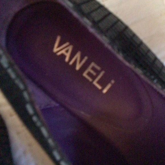 Vaneli Meder shoes, 7.5 - Picture 7 of 10
